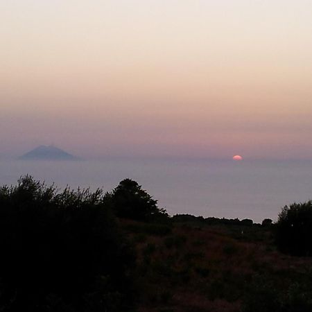 Locanda Adele Parghelia Bagian luar foto