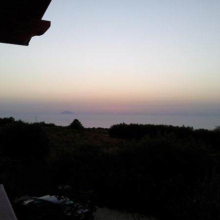 Locanda Adele Parghelia Bagian luar foto