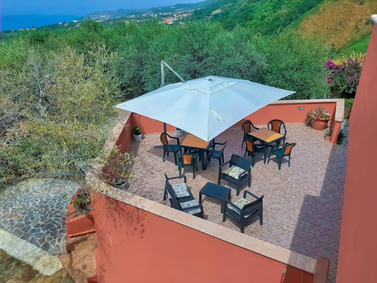 Locanda Adele Parghelia Bagian luar foto