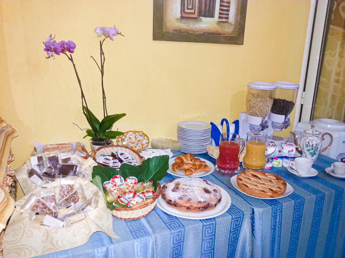 Locanda Adele Parghelia Bagian luar foto