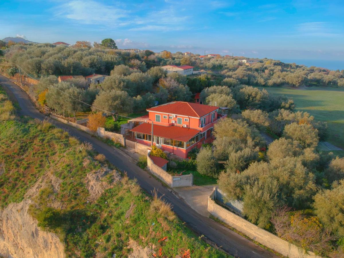 Locanda Adele Parghelia Bagian luar foto